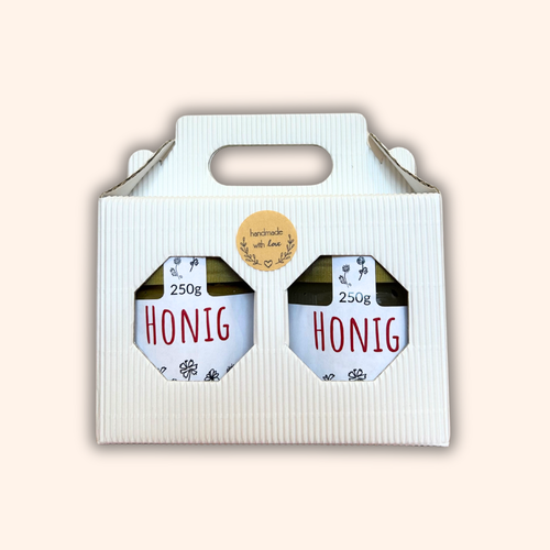 weißes Geschenkset mit 2 x 250 g Honig von Imkerei Blütenstolz, Vorderseite